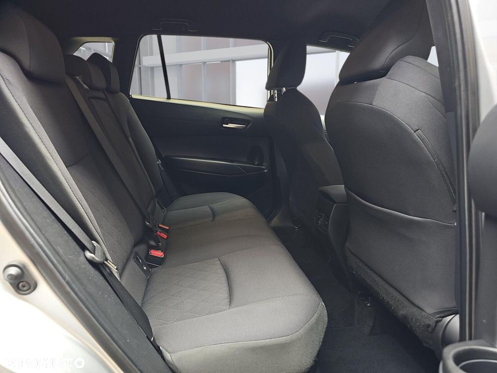 Toyota Corolla Cross 2.0 Hybrid Style - 12