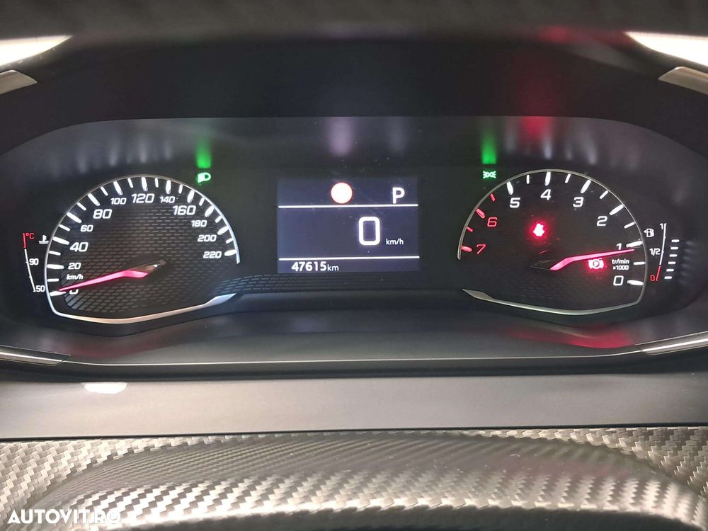 Peugeot 208 1.2 L PureTech STT EAT8 Active - 13