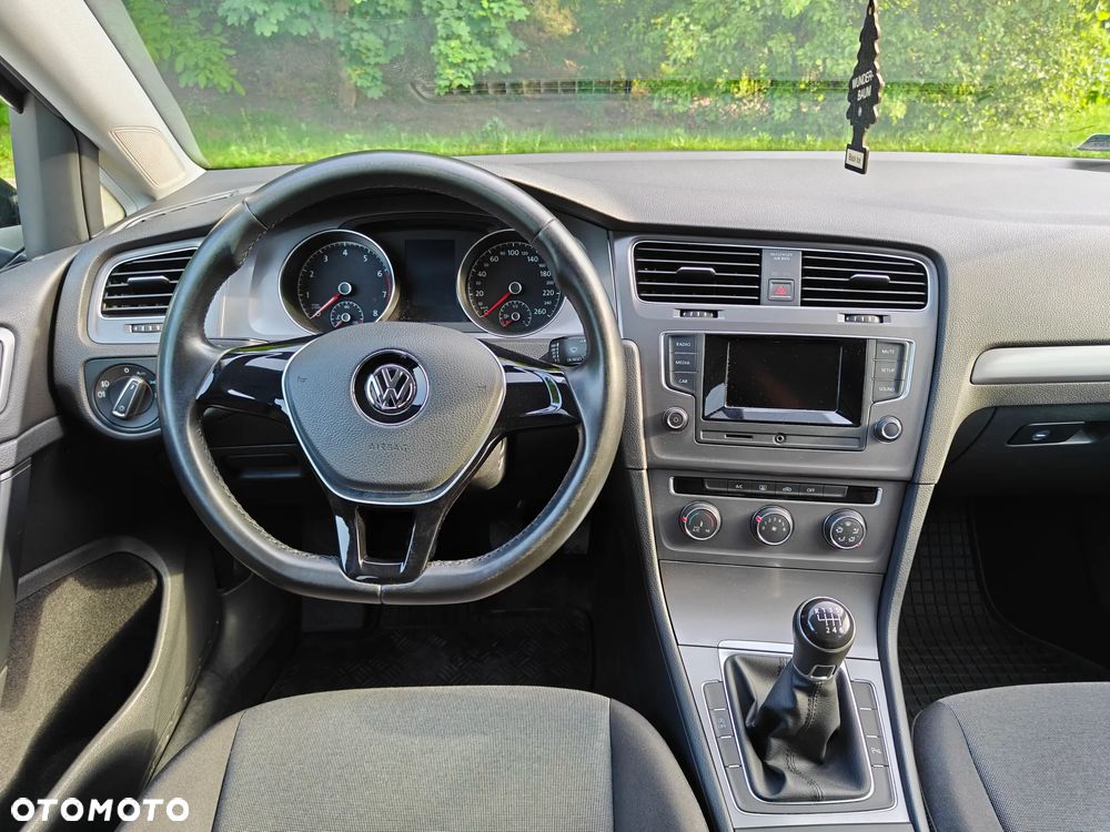 Volkswagen Golf 1.2 TSI BMT Trendline - 12