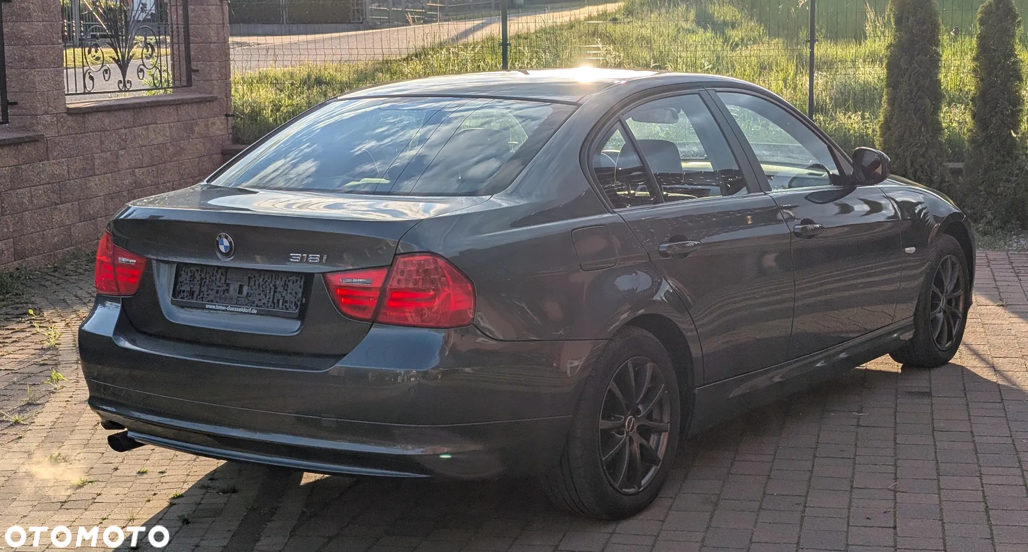 BMW Seria 3 318i - 4