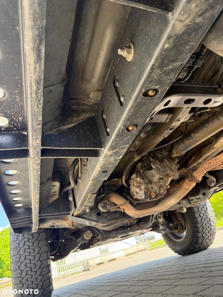 Toyota Tacoma - 25