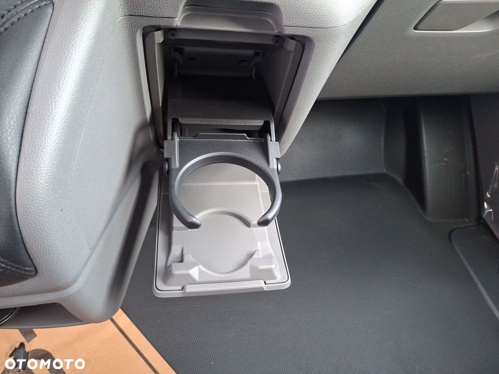 Volkswagen Transporter Furgon 2.0 TDI 150 KM manual - 33