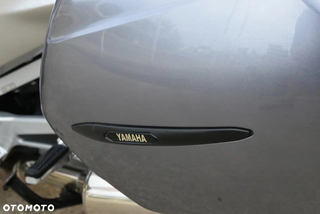 Yamaha FJR - 17