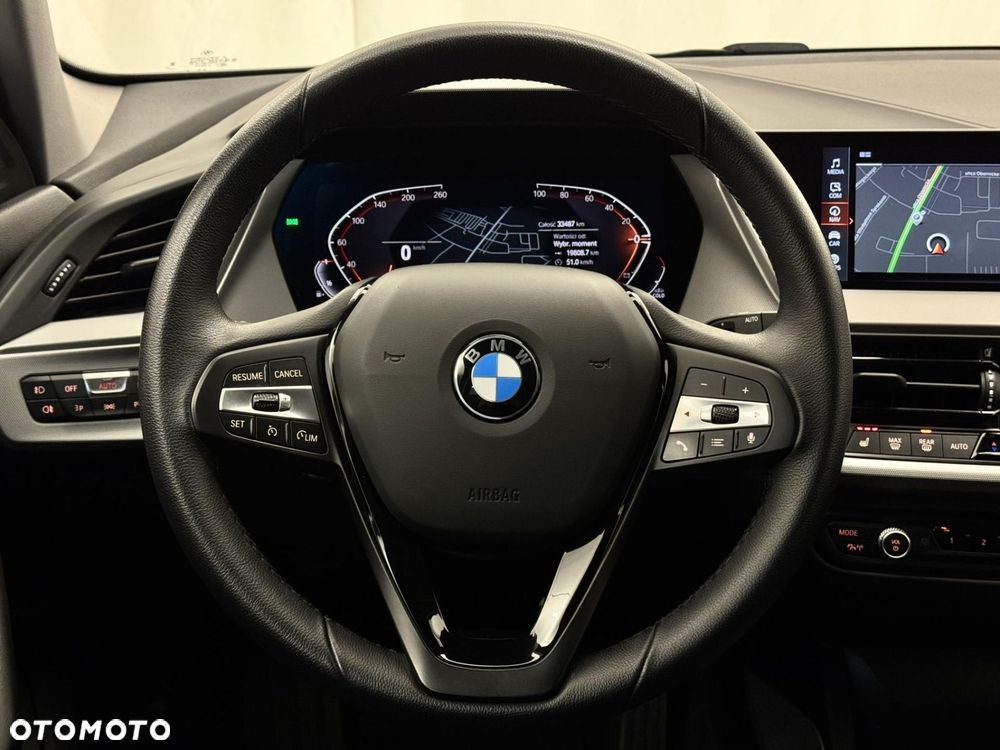 BMW Seria 1 - 26