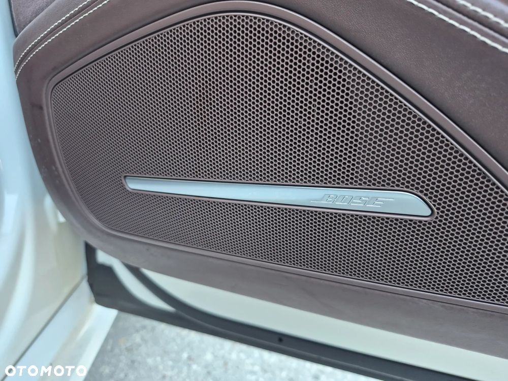 Audi A8 3.0 TDI ultra DPF quattro tiptronic - 32