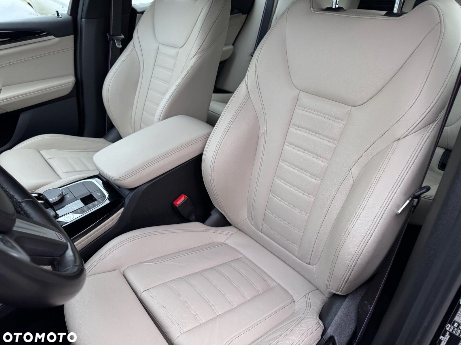 BMW X4 - 11