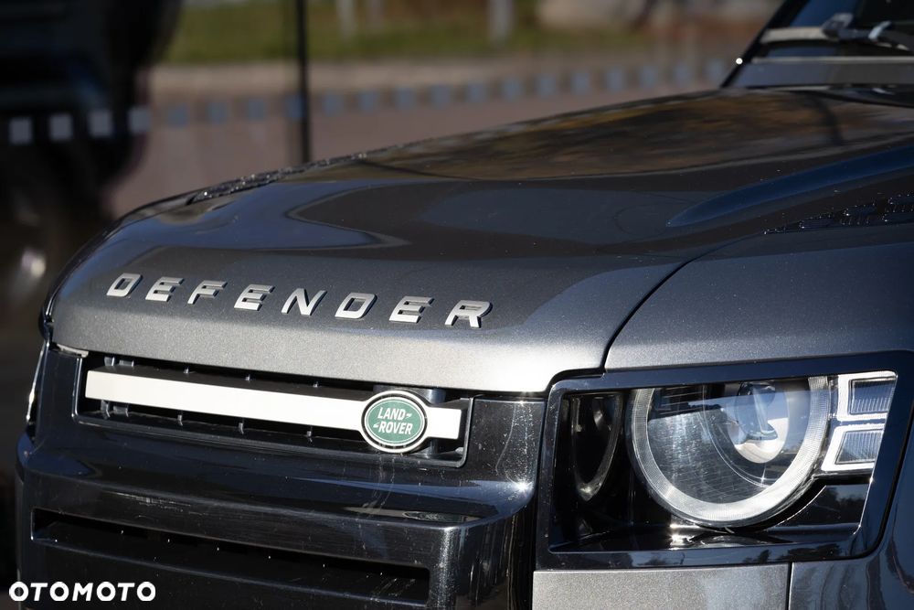 Land Rover Defender 110 D250 X-Dynamic HSE - 15