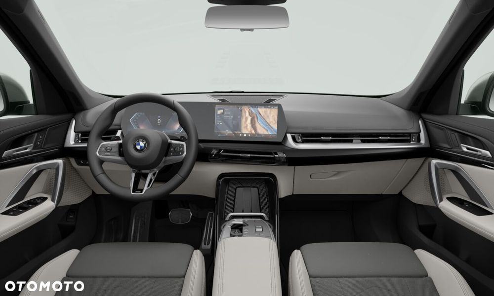 BMW X1 sDrive20i mHEV - 3