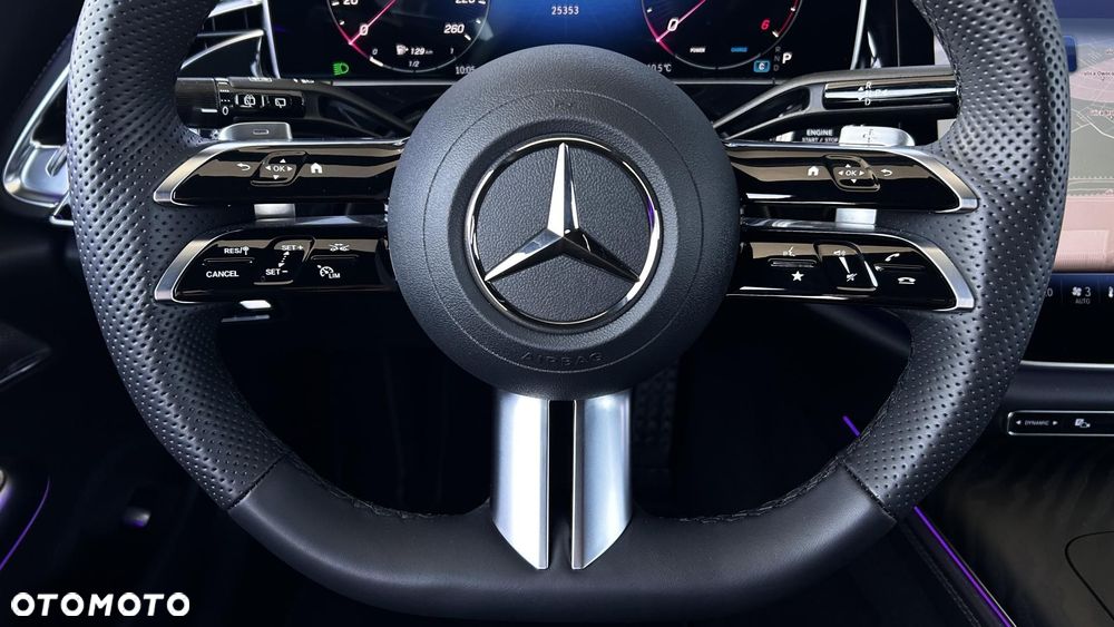 Mercedes-Benz Klasa E - 16