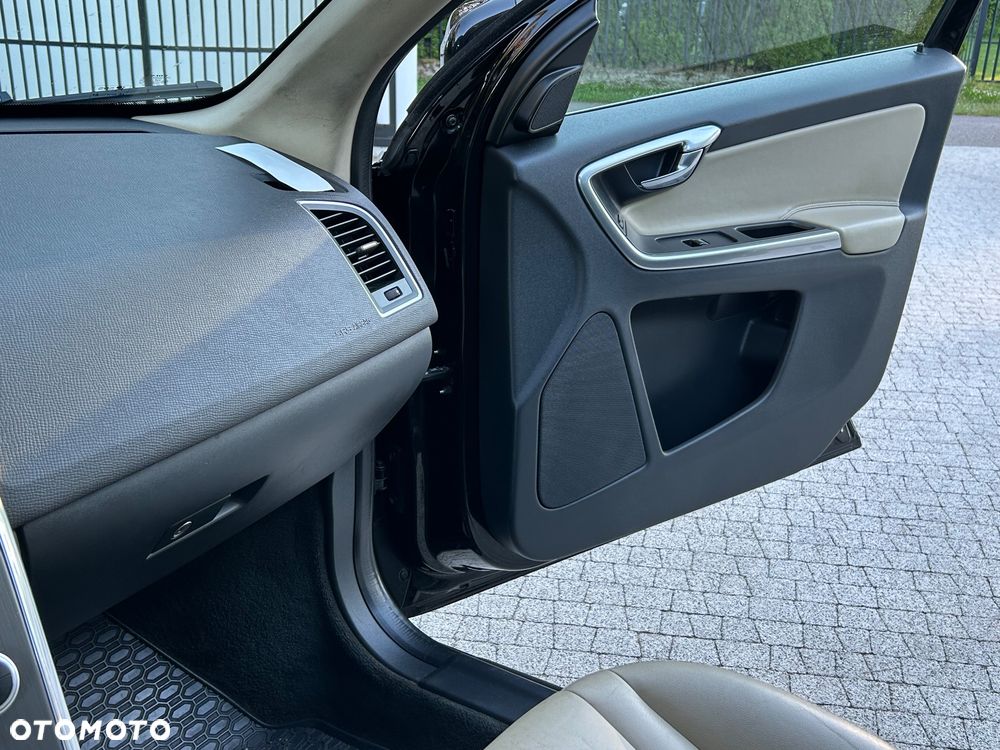 Volvo XC 60 D4 AWD Summum - 17