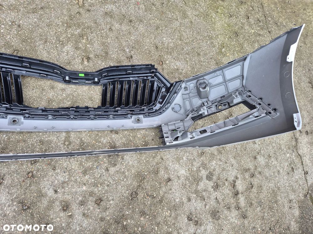 Skoda Octavia 4 IV 19- zderzak przedni kratka chrom 5E3 - 6