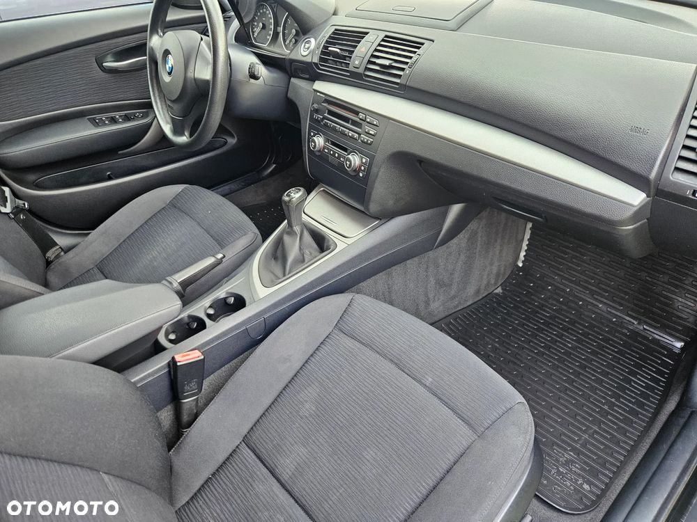 BMW Seria 1 - 35