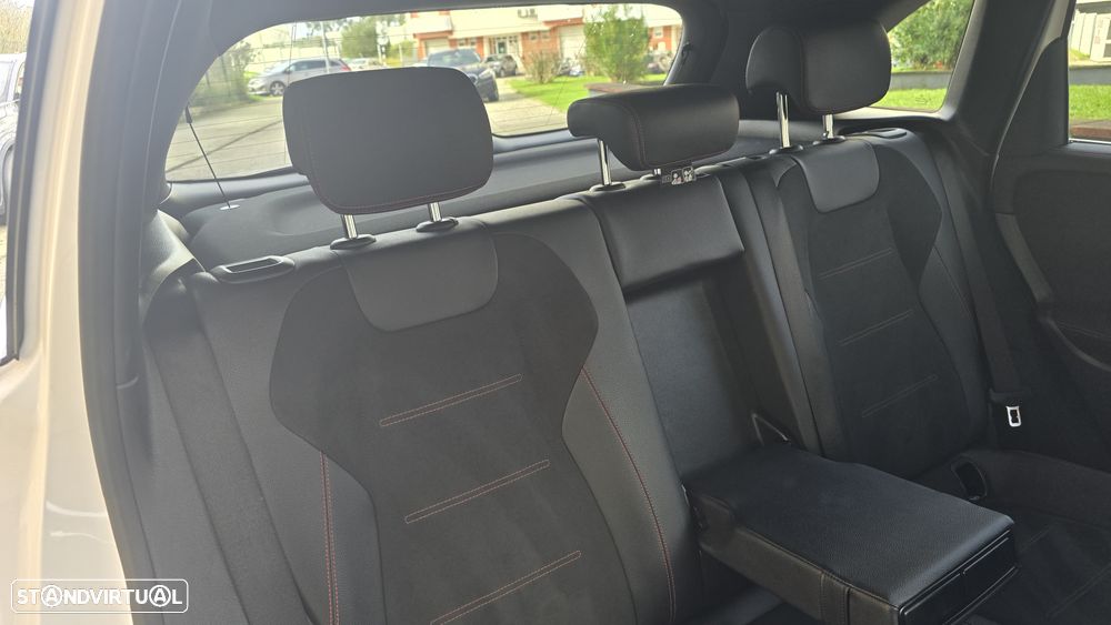 Mercedes-Benz B 200 7G-DCT AMG Line - 27