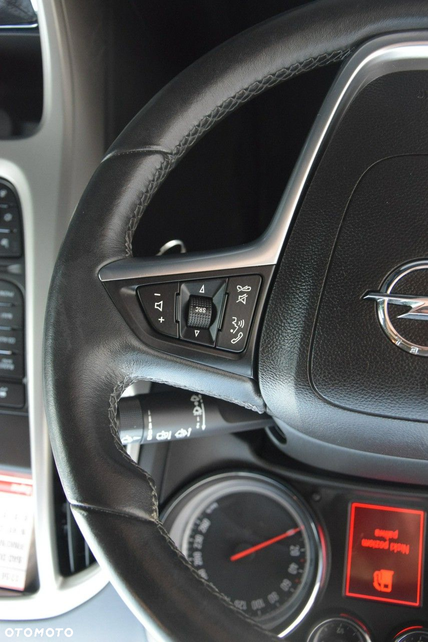 Opel Astra 1.4 Turbo 150 Jahre - 30