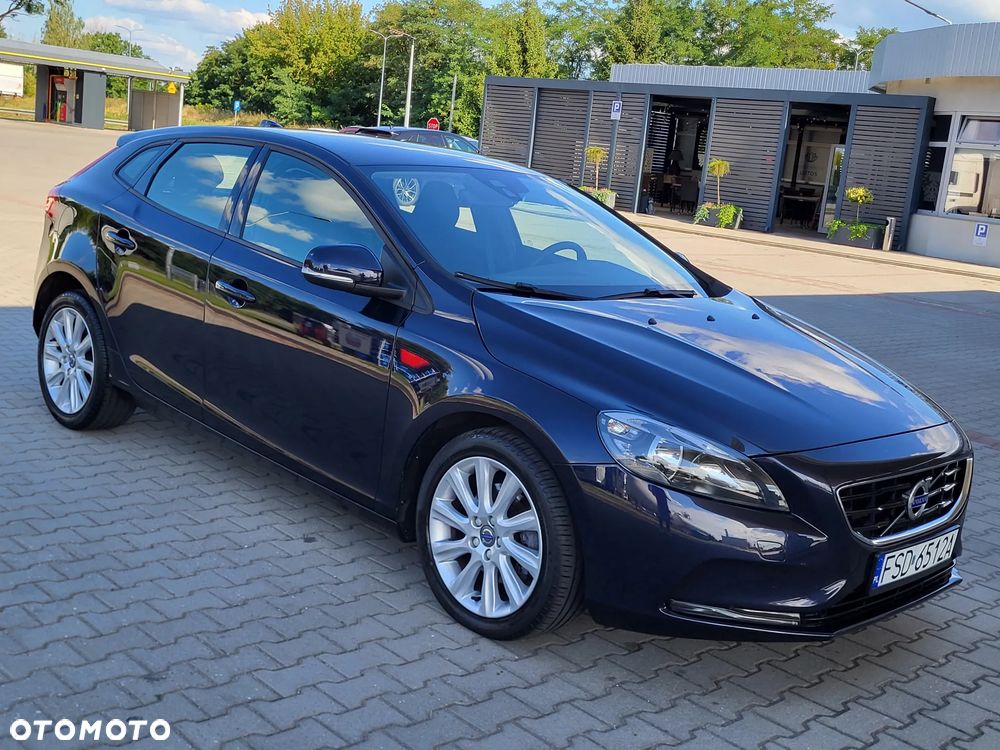 Volvo V40 T2 Momentum - 5