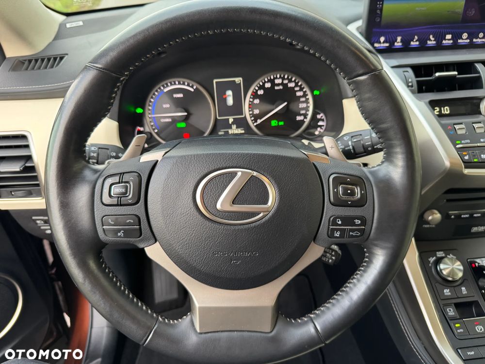 Lexus NX 300h F Impression AWD - 31