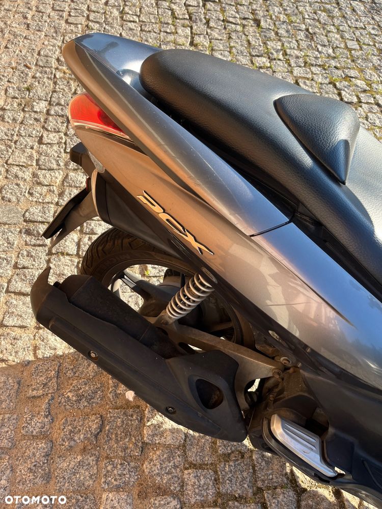 Honda PCX - 8