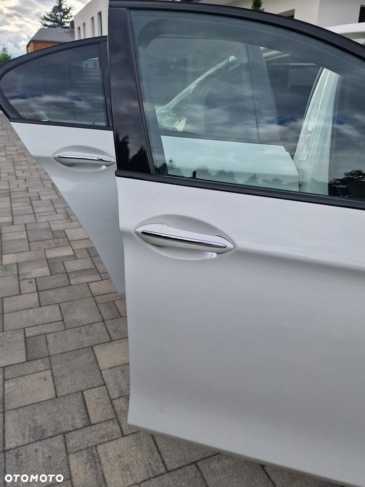 BMW Seria 5 530d xDrive - 21