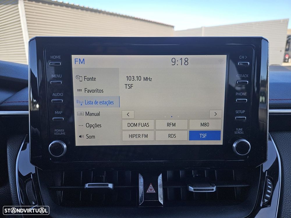 Toyota Corolla 1.8 Hybrid Exclusive - 32