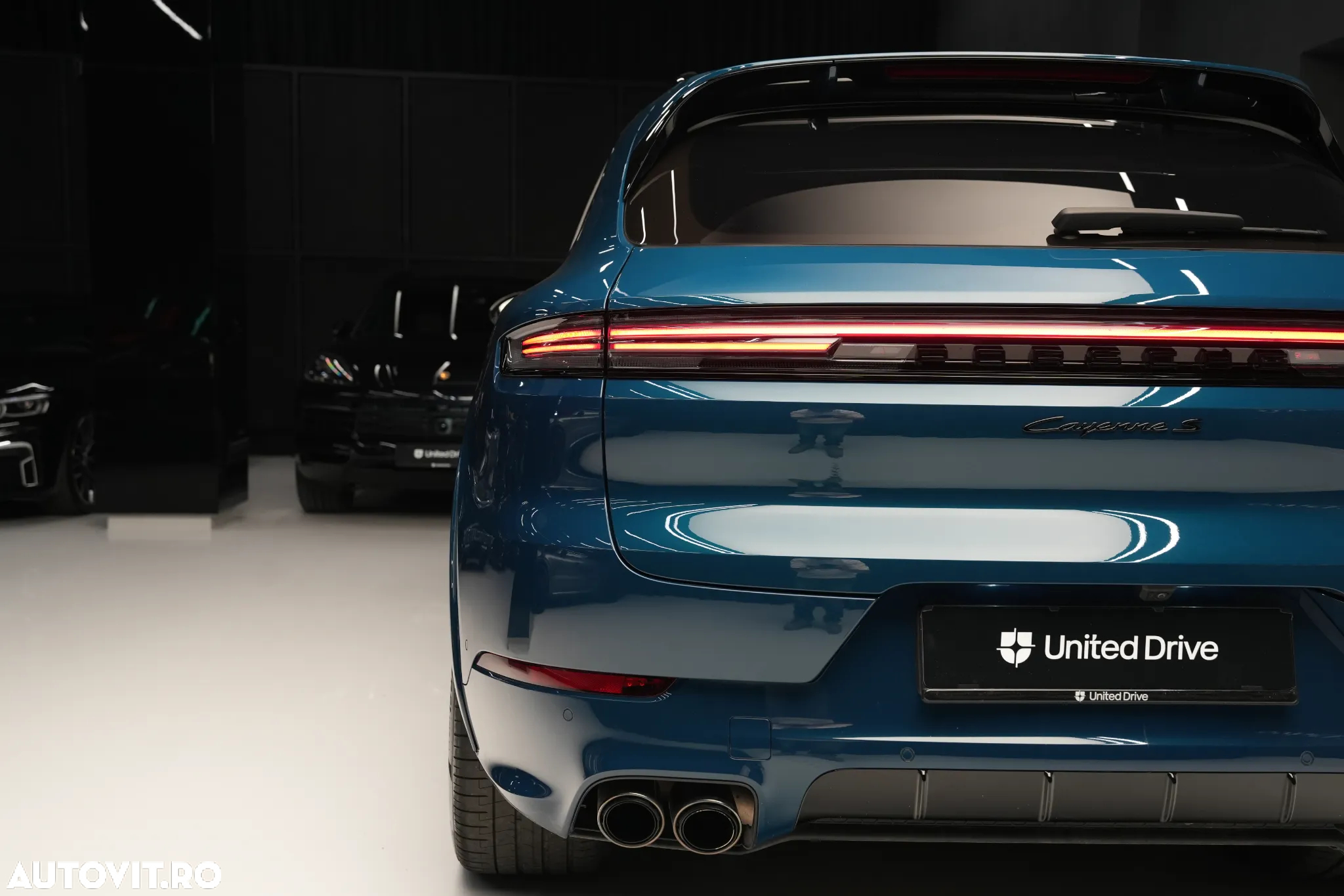 Porsche Cayenne S - 33