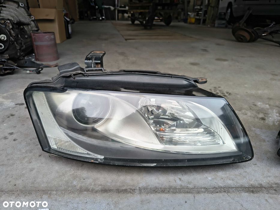 Lampa Audi A5 8T Przed Lift Przód Lewa Prawa stan BDB - 1