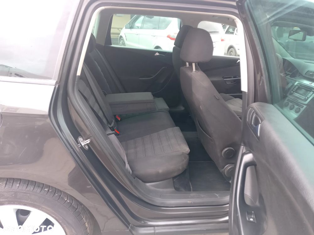 Volkswagen Passat 2.0 TDI 4Motion Highline - 8