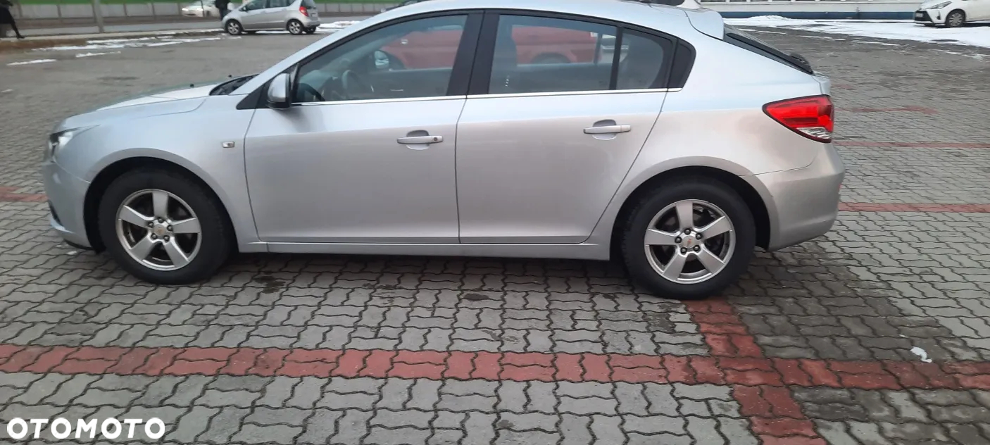 Chevrolet Cruze 1.6 LT+ - 3