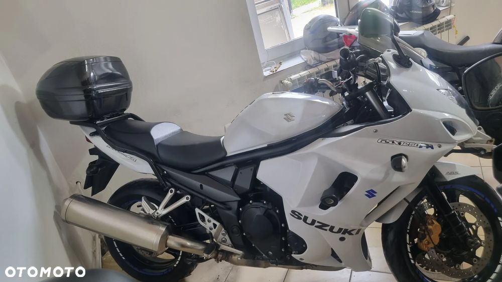 Suzuki GSX - 7