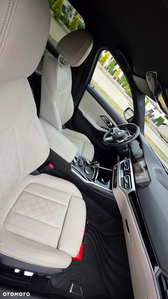 BMW Seria 3 M340d xDrive mHEV sport - 28