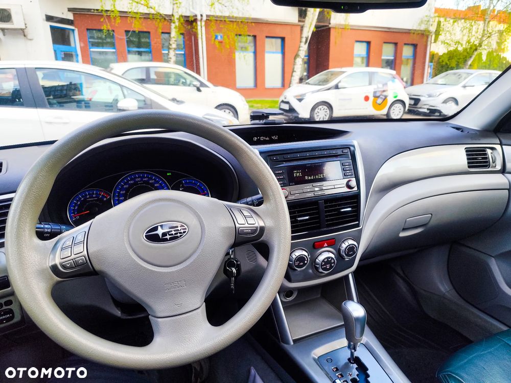 Subaru Forester 2.0 XE NAV Euro5 - 19