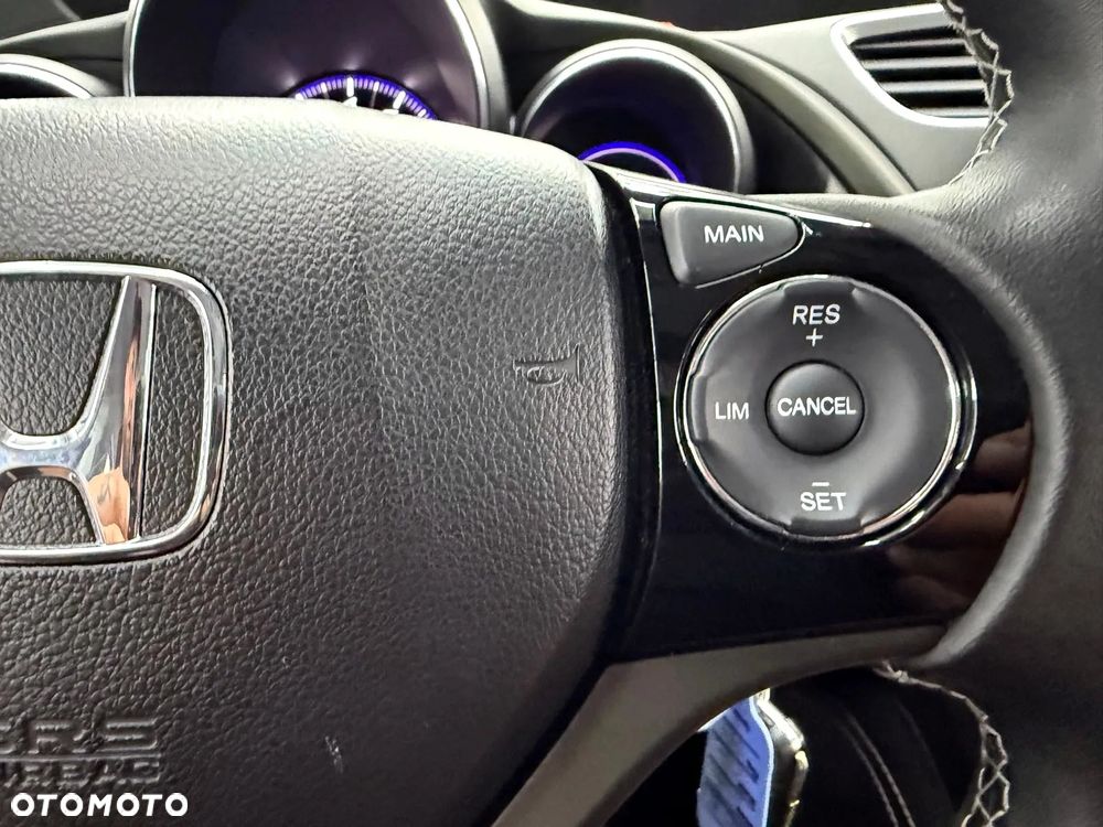 Honda Civic 1.8 i-VTEC Sport Black Edition - 16