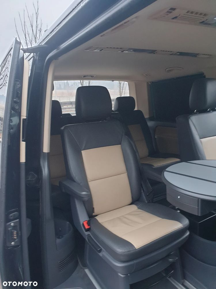 Volkswagen Multivan - 13