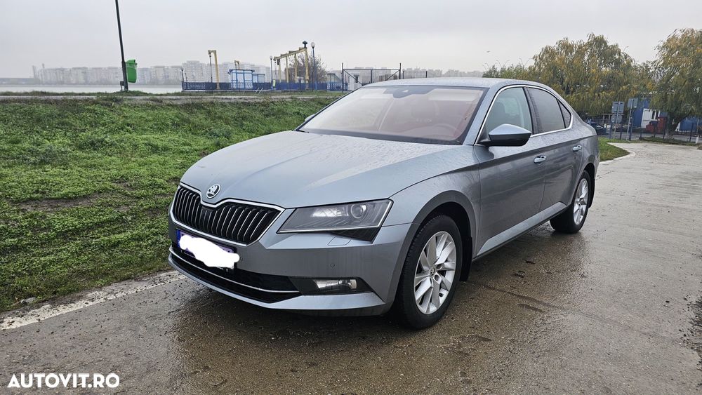 Skoda Superb 2.0 TDI Ambition - 1