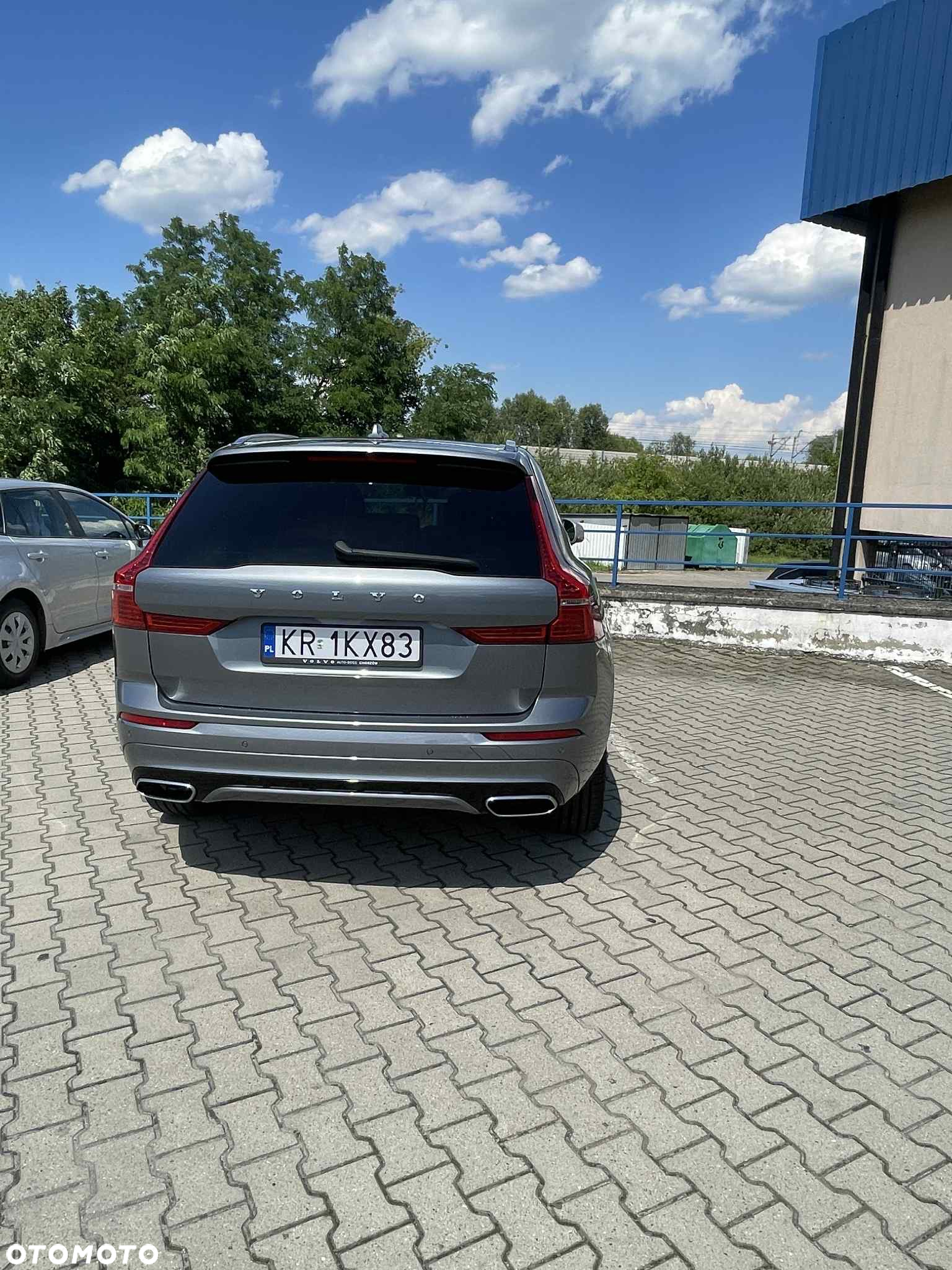 Volvo XC 60 T5 R-Design - 4