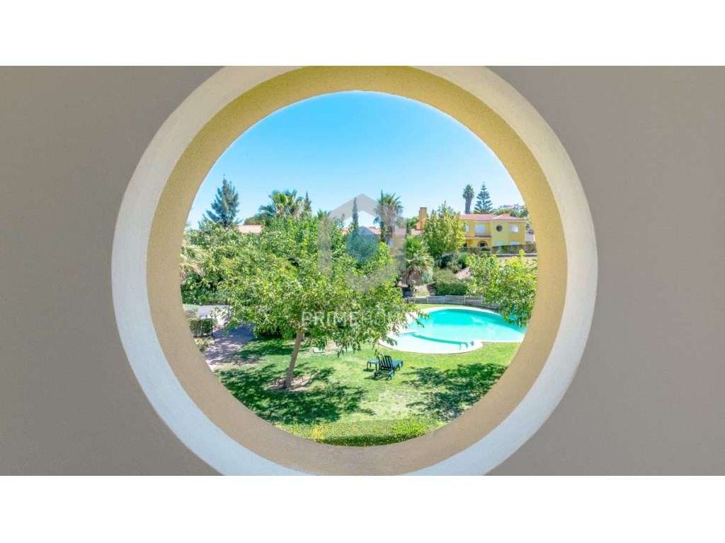 Moradia T4 em Condomínio privado com piscina, perto do Colégio St.P... - Grande imagem: 2/40