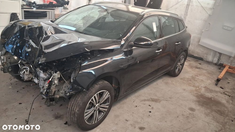 Renault Megane TCe 140 GPF EDC INTENS - 13