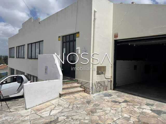 Garagem/Armazém para Arrendamento – 40 m² | Excelente Localização - Grande imagem: 4/28