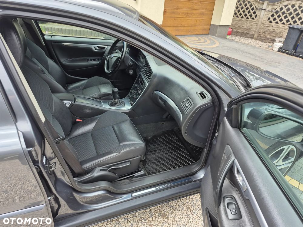 Volvo S60 2.4 Momentum - 8
