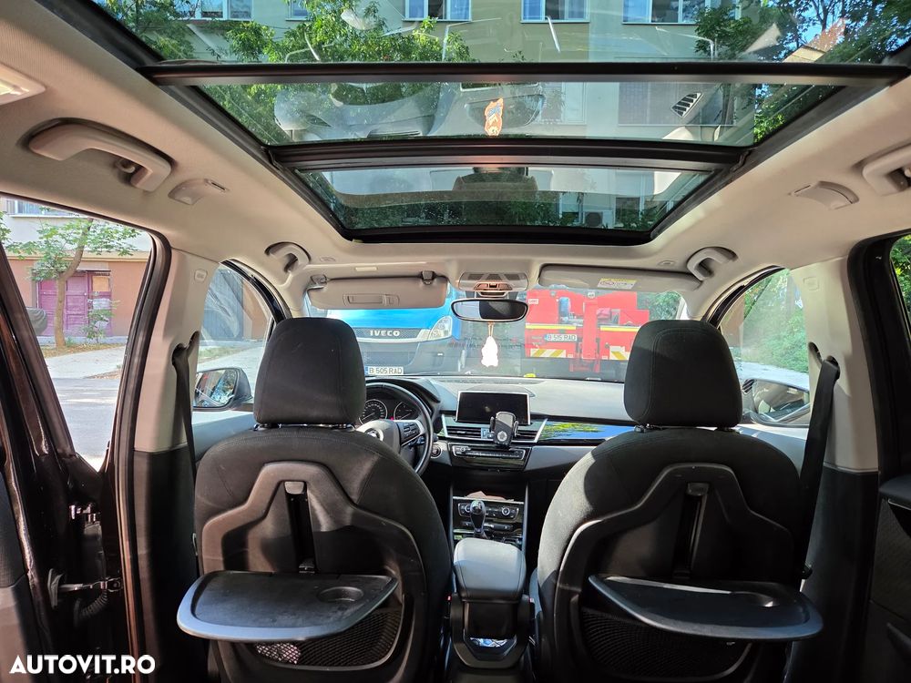 BMW Seria 2 218d - 3