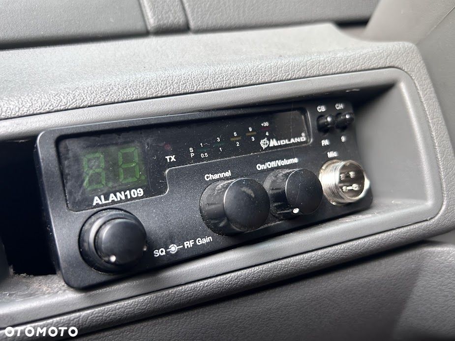 Jeep Grand Cherokee - 12