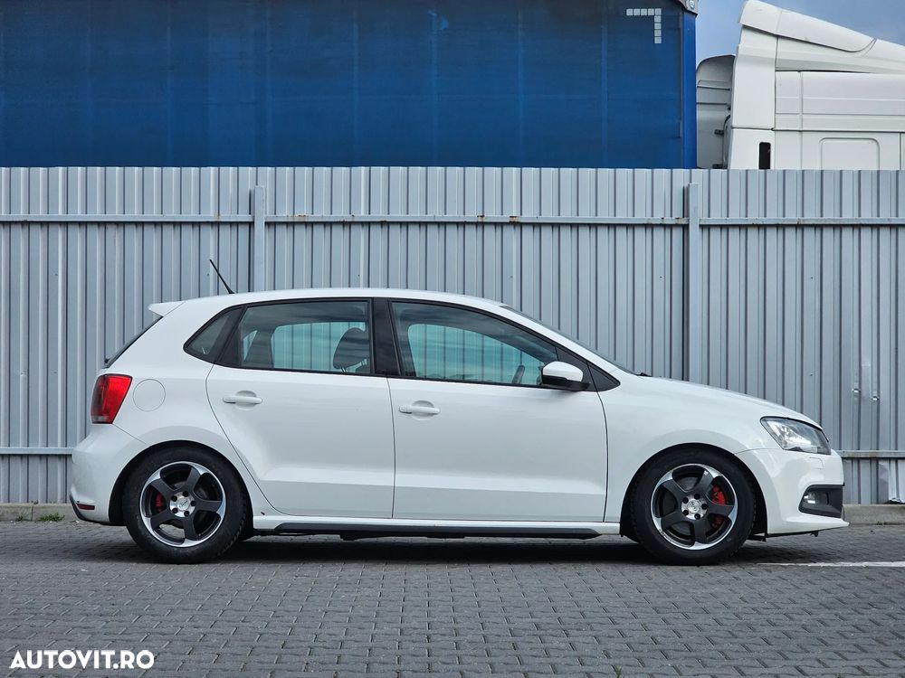 Volkswagen Polo - 2