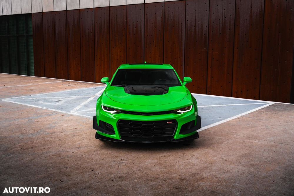 Chevrolet Camaro - 2