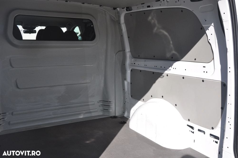 Mercedes-Benz Vito 114 Doka Extra-Lung 6 Locuri - 10