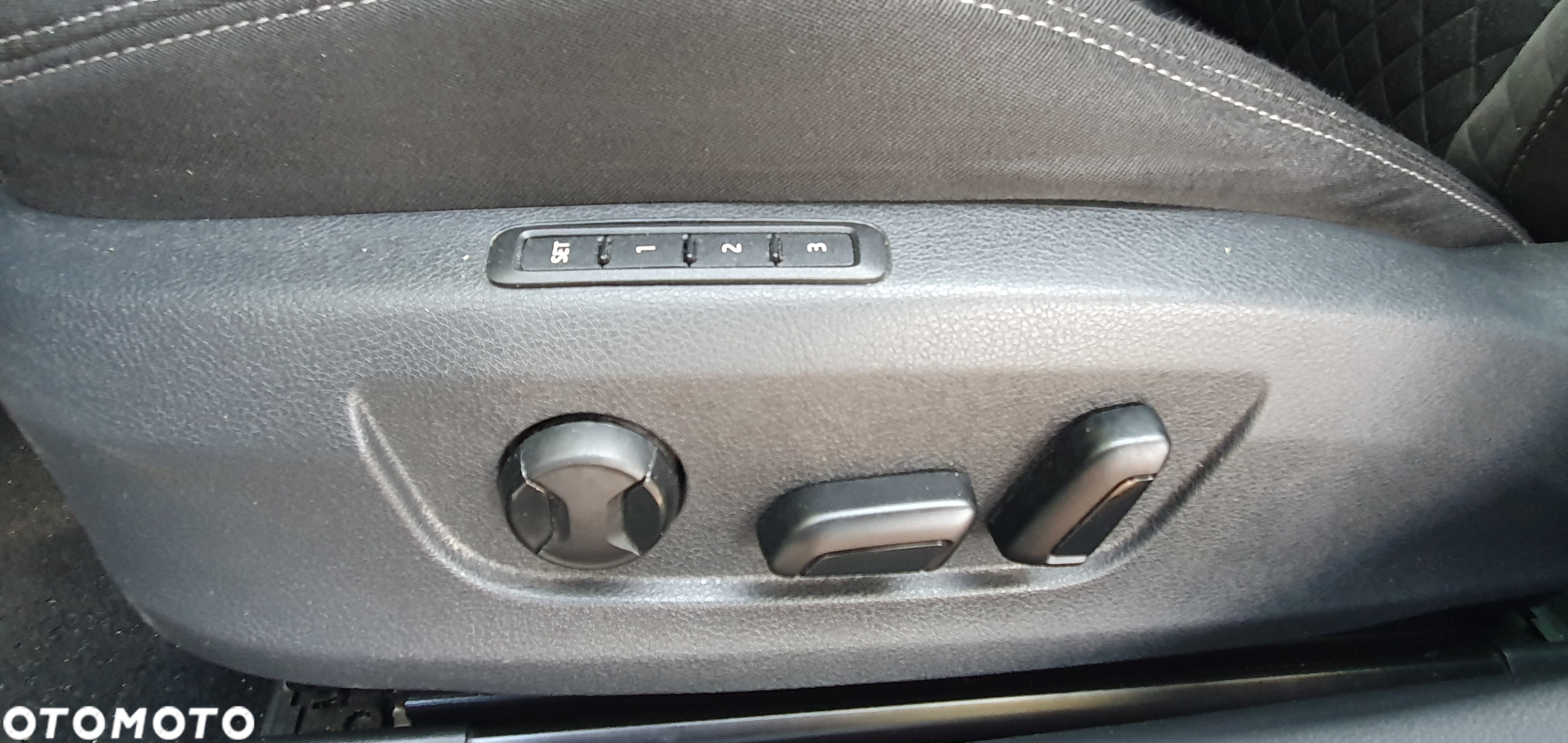 Skoda Superb 1.6 TDI Style DSG - 23