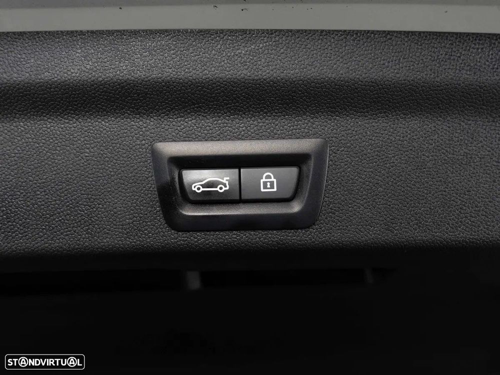 MINI Countryman Cooper SE ALL4 Auto - 8