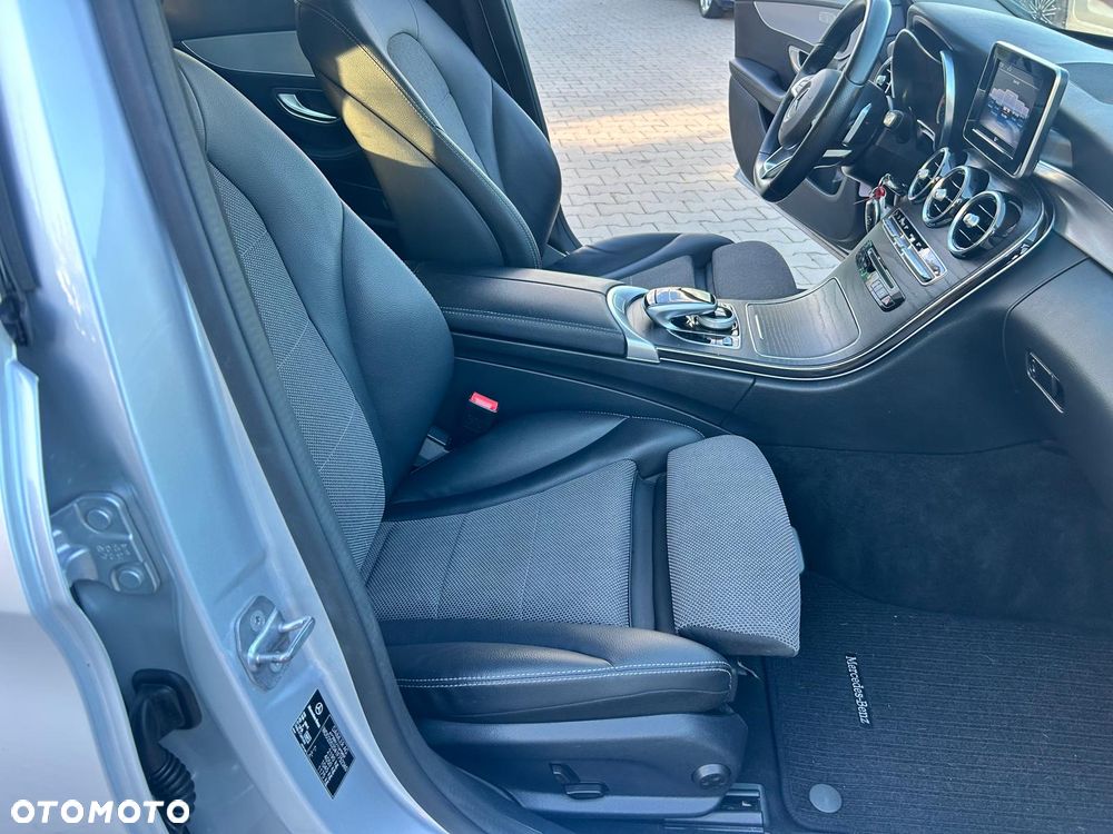Mercedes-Benz Klasa C 220 d 9G-TRONIC AMG Line - 29