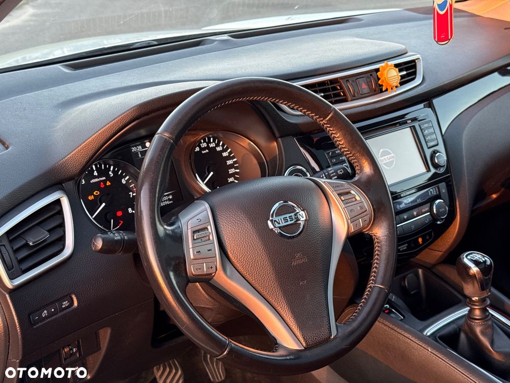 Nissan Qashqai 1.6 DIG-T Acenta - 17