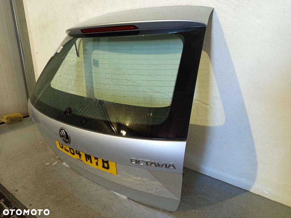 + KLAPA TYŁ TYLNA BAGAŻNIKA SKODA OCTAVIA 3 III KOMBI LA7W SREBRNA - 2