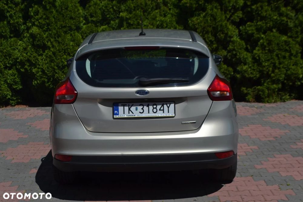 Ford Focus - 10