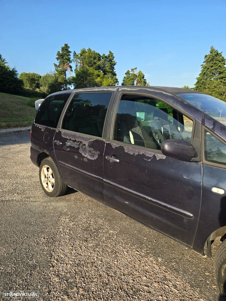 VW Sharan 1.8 T Trendline 7L - 4